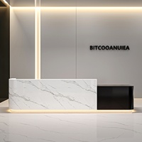 Comptoir de réception d'hôtel, de bureau ou de caisse, en dalle de roche et bois, multifonctionnel et personnalisable