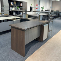 Table de bureau à prix réduit, bureau moderne et simple en mélamine, nouvelle collection 2025, provenance Chine Foshan