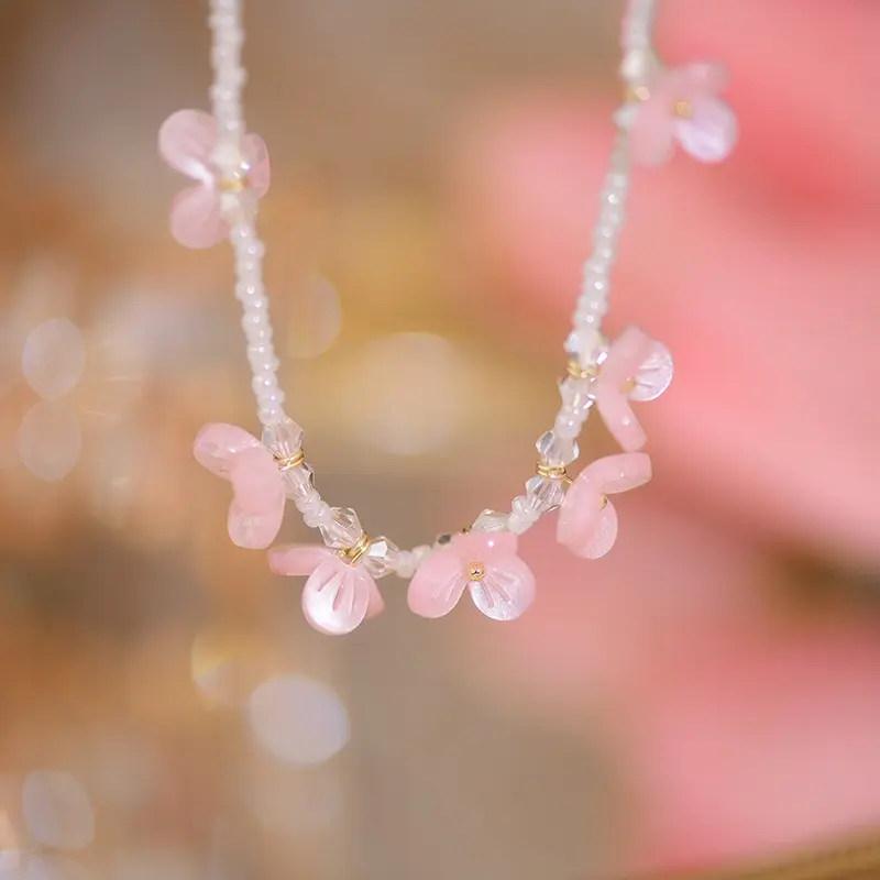 Spring/Summer Fresh Peach Crystal Flower Necklace for Women's Fashion Accessories with Pearl Beads