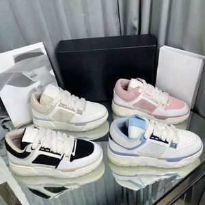 Chaussures de marche en maille légères et élégantes pour femmes et hommes, de haute qualité, de marque de luxe, avec semelle en caoutchouc, vente en gros - Product Image 5