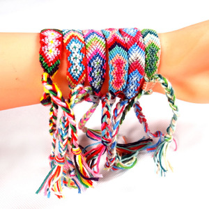 Tali warna-warni pelangi buatan tangan desain sederhana anyaman kabel benang katun Gelang persahabatan <span class=keywords><strong>Nepal</strong></span> - Product Image 3