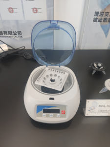 Centrífugo digital refrigerado do laboratório, alta capacidade - Product Image 3