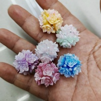 Accessoires de perles en gros pour la fabrication artisanale DIY : Perles de fleurs et de boules perlées de style industriel, avec finition scintillante fine et rose lumineuse, pour la confection de stylos perlés.