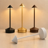 Lampe de table sans fil à LED rechargeable, style minimaliste en métal, pour hôtellerie et restaurants de luxe