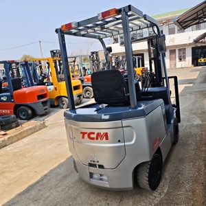 รถยกไฟฟ้า TCM 2 ตัน พร้อมแบตเตอรี่ลิเธียม-ไอออน ยางตัน ดีไซน์ขนาดเล็ก 4 ล้อ - Product Image 5