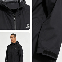 Veste Softshell Imperméable et Respirante pour Homme avec Col Montant Zippé en Tissu Extensible – Idéale pour l'Automne, la Via Ferrata et l'Escalade – Personnalisation OEM