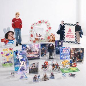 Set de Regalo Conmemorativo de Acrílico Transparente Personalizado, Estilo Anime K-Pop - Product Image 1