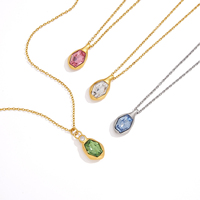 Collier J&D Designer en acier inoxydable plaqué or 18 carats, pendentif hexagonal géométrique classique en verre, chaîne en O
