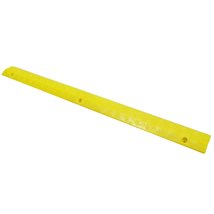 Rampa Protectora de Cables de PVC Ligera, Amarilla y Negra, de 1 Canal - Product Image 1