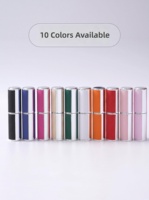 Vente en gros d'atomiseurs de parfum en cuir PU cylindriques de 8 ml, design torsadé, mini flacon rechargeable, logo personnalisé, parfum portable