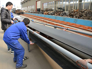 Fabrika fiyat dikey eğimli oluklu yanak balıksırtı beton bant konveyör çin fabrikadan stokta - Product Image 2