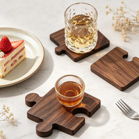 Ensemble de 4 dessous-de-verre en bois de noyer, dessous-de-verre créatifs en forme de puzzle pour la protection des plans de travail, décoration de bar à café