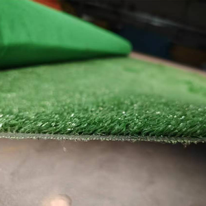 Panneau de gazon artificiel en rouleau de haie léger et durable Barrière en PVC Clôture de construction soudée carrée pour le métal du site - Product Image 3