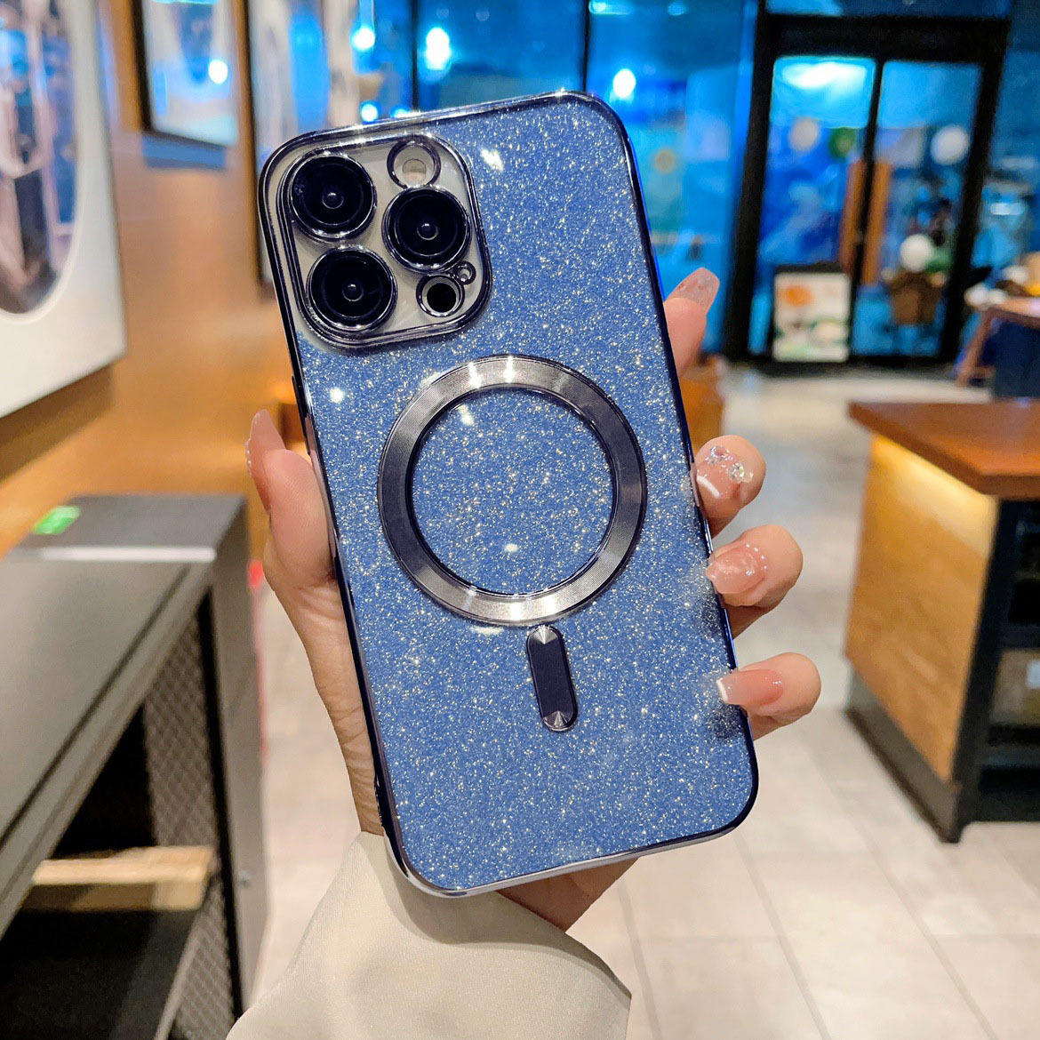 สีน้ำเงิน