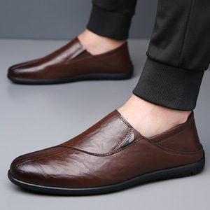 Mocasines de cuero para hombre, suela suave, punta redonda, zapatos informales de negocios, color negro, marrón, talla 986 - Product Image 4