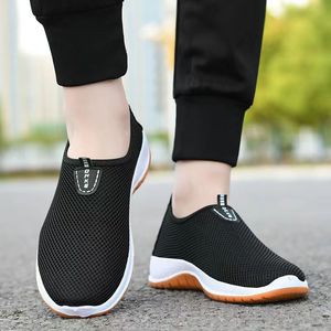 Chaussures d'été 2026 pour hommes en maille respirante, confortables et à semelle souple - Product Image 4