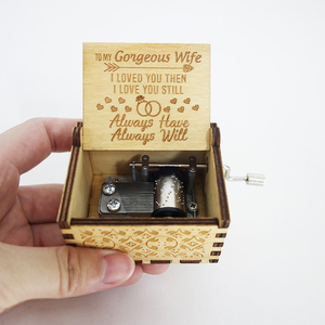 Tùy Chỉnh Thực Hiện Giáng Sinh Hand Crank Gỗ Bạn Là Ánh Nắng Hộp Âm Nhạc Âm Nhạc Hộp Để Con Gái - Product Image 5