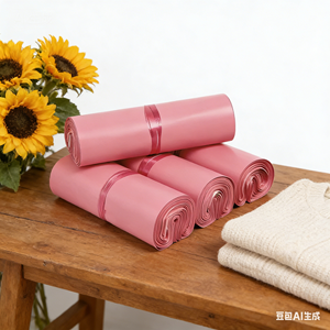 Sobres y Sobres para Envíos Internacionales Resistentes al Agua, Duraderos, Autosellables y a Prueba de Desgarros con Impresión por Transferencia de Calor en Material Poliéster - Product Image 1