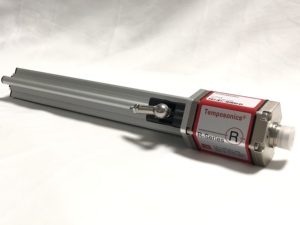 Sensor de Desplazamiento Lineal Serie R de Temposonics RPK3000MD701S2G2100 Apto para Máquinas de Fundición a Presión y Laminadores - Product Image 5