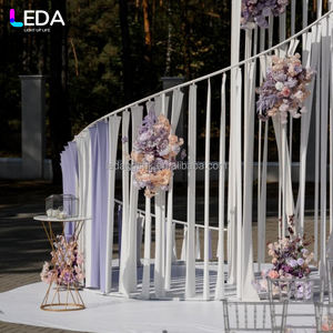 LEDA Rideau de scène moderne en métal pour mariage, draperie blanche à franges fluides pour la décoration de scène - Product Image 4