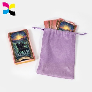 Cartes <span class=keywords><strong>de</strong></span> jeu <span class=keywords><strong>de</strong></span> tarot personnalisées en papier d'art 350 g/m² avec <span class=keywords><strong>pochette</strong></span>, impression OEM en gros pour usine - Product Image 3