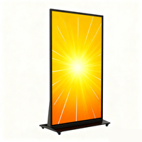 Écran publicitaire LED d'intérieur ultra-fin Pushunled, pliable avec roues, durée de vie de 100 000 heures, résolution 8K, prise en charge HDR pour les magasins