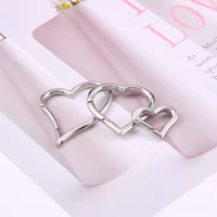 Vente en gros en acier inoxydable de haute qualité qui ne ternit pas, fermoir en forme de cœur à ressort, accessoires pour collier et bracelet