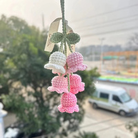 Petit lys mignon voiture accessoires pour femmes tricoté à la main Crochet fleur miroir décor intérieur vue arrière suspendu ornement