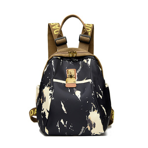 Nouveau Sac à Dos de Voyage Portable pour <span class=keywords><strong>Femme</strong></span> 2026, Grande Capacité 20-35L, Imprimé Tendance Super Tendance - Product Image 2