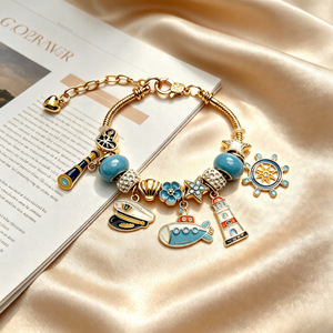 Pulsera de brújula submarina con diseño de faro, chapada en oro, de acero inoxidable, resistente al agua, de Fanhua Jewelry, muy vendida en TikTok. - Product Image 4