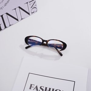 Monturas de Gafas de Acetato al por Mayor de Fábrica, Estilo Ojo de Gato, Media Montura, Logotipo Personalizado, Gafas Ópticas Retro Ovaladas de Media Montura para Mujer, Anti Luz Azul - Product Image 4