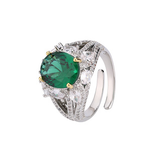 Bague en zircon rubis taille ovale, laiton plaqué bicolore, bague de luxe ajustable pour femme - Product Image 2