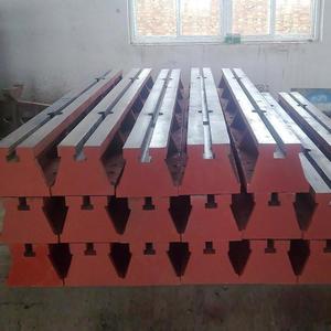 Guide a T in ghisa rettificate, lavorate CNC, in acciaio Q235B non legato, lunghezza 1 metro, per assemblaggio a giunzione di travi di base - Product Image 2