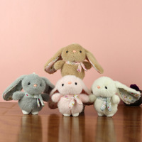 Peluche Lapin de Dessin Animé 14 cm, Rembourrage Coton PP, Pendentif Lapin aux Longues Oreilles et Écharpe, Poupée pour Machine à Pinces, Charme de Sac Bébé Mignon, Cadeau