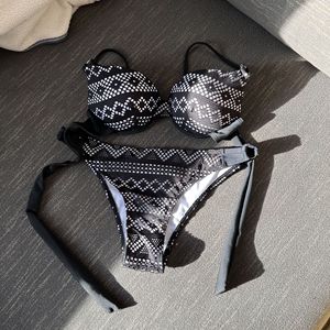 Nuevo <span class=keywords><strong>Bikini</strong></span> Sexy <span class=keywords><strong>con</strong></span> Copas Rígidas, Diseño Calado y Cordones Ajustables - Product Image 3