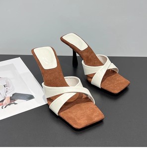 Giày cao gót quai chéo mũi vuông mùa hè 2025 kiểu mới, size lớn, quyến rũ, dành cho nữ - Product Image 6