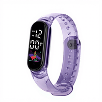 Montre numérique ovale tendance 2026 en gros, montre électronique LED simple pour sports de plein air, montre étanche pour femmes, hommes et étudiants