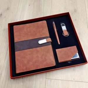 Ensemble cadeau personnalisé pour entreprise, carnet en PU à couverture rigide avec porte-clés, stylo, porte-cartes et fournitures de bureau, boîte cadeau en métal - Product Image 3