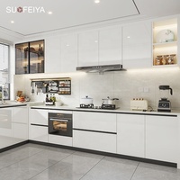 Ensemble d'armoires de cuisine modernes Sofeyia sur mesure, design complet, laquées blanches brillantes, prix compétitif