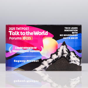 Trophée de récompense en verre de cristal personnalisable pour petit pont Nouvelle arrivée dans des couleurs vives pour les prix de design créatif - Product Image 4