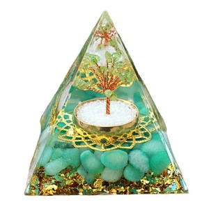 Adorno de Resina Epoxi en Forma de Pirámide, Diseño de Olivo Verde, Decoración para el Hogar, Regalo Coleccionable - Product Image 5