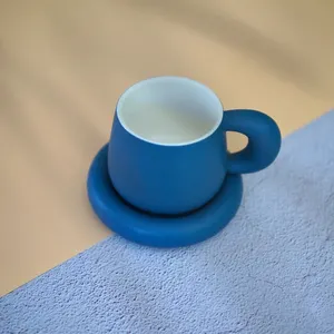 2024 Noridc tasse à café en porcelaine colorée et soucoupe ensemble logo imprimé tasses à thé en céramique personnalisé