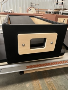 Machine de fitness professionnelle pour tour de gym, Reformer Core Bed avec construction semi-aluminium robuste - Product Image 3