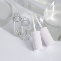 Rouge à lèvres liquide transparent, gloss à lèvres en gros sous marque privée, tubes de maquillage vides cylindriques de 4 ml avec pinceau