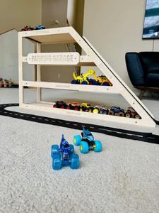 Présentoir de garage de <span class=keywords><strong>voiture</strong></span> jouet en bois moderne pour les tout-petits Cadeau d'anniversaire de garçon avec rampe de <span class=keywords><strong>voiture</strong></span> pour le rangement de l'école ou les jeux - Product Image 2