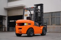 Chariot élévateur 4 tonnes CPC40 à prix d'usine avec accessoires 4x4, durable pour usage en entrepôt