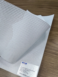 Tissu en maille <span class=keywords><strong>enduit</strong></span> de PVC résistant aux UV, imprimé recto-verso, imperméable et antistatique pour les enveloppements d'échafaudages, les façades de bâtiments et les clôtures - Product Image 6