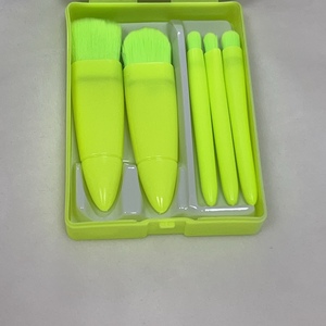 Ensemble de 5 mini-pinceaux de maquillage avec miroir, étui compact idéal pour les voyages, poils en fibres douces, logo personnalisé, vente en gros d'usine - Product Image 6