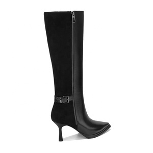 <span class=keywords><strong>Bottines</strong></span> <span class=keywords><strong>noires</strong></span> pour femmes, style western, à bout pointu, au-dessus du genou, avec <span class=keywords><strong>talon</strong></span> aiguille et détails de boucle |   OEM/ODM Personnalisé en <span class=keywords><strong>cuir</strong></span> avec fermeture éclair antidérapante pour l'automne et l'hiver - Product Image 4