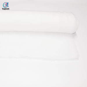 Rouleau d'ouate de polyester lavable collé thermiquement non tissé doux et durable recyclé pour les besoins et les vêtements de courtepointe à la maison - Product Image 3